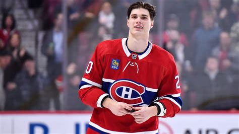 Juraj Slafkovsky Blessé Au Haut Du Corps Canadiens De Montréal