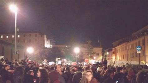 Manifestazione Contro Salvini A Bologna In Attesa Del Suo Arrivo