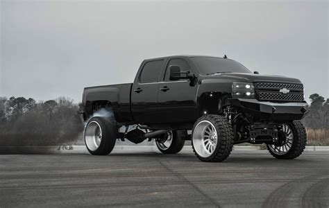 Why Do Dually Front Wheels Stick Out 5 Benefits Of This Configuration