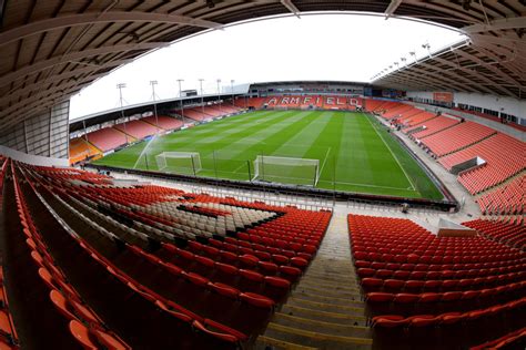 Blackpool Host Preston North End But Fans In Uk And Ireland Can T Watch