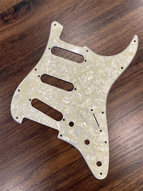 Fender Vintage Cream Pearloid Stratocaster 3 Ply Pickguard Reverb