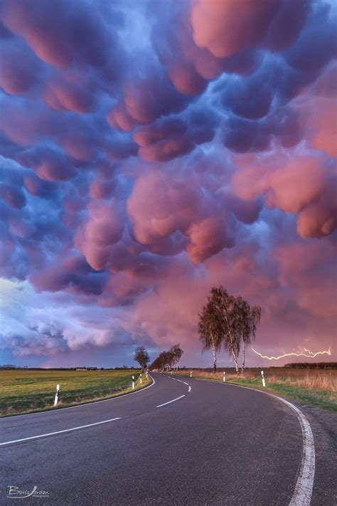 Mammatus Clouds Wallpaper