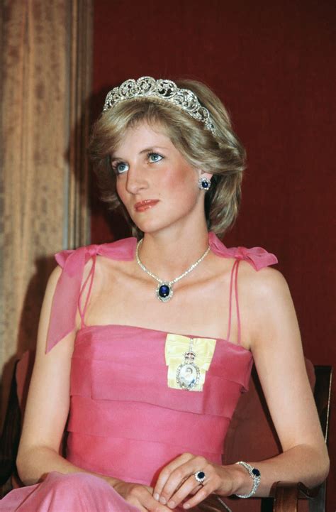 10 Of Princess Diana S Most Iconic Jewelry Moments