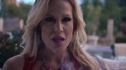 Kelly Madison Smokin Red Hot