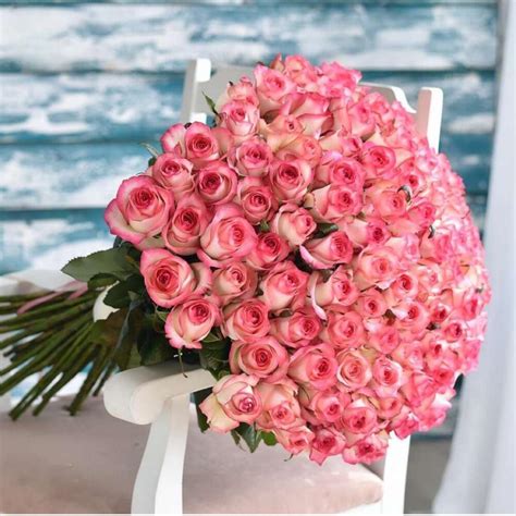 Flower Bouquet Of Jumilia Roses Flowers Dubai United Arab