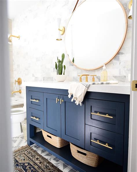 20 Bathrooms With Gold Hardware The Urban Decor