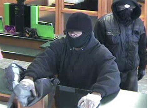 Armed Robbers Hold Up Bank In Downtown Fairfield Connecticut Post