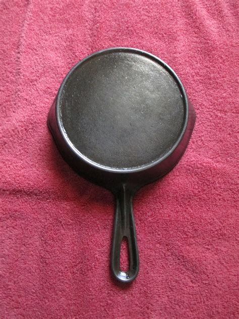 Vollrath Cast Iron Skillet 3 Unmarked By Castironkev On Etsy