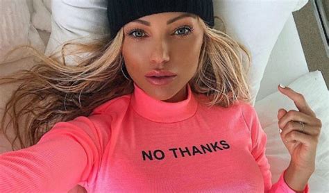 Abby Dowse: Instagram Model's Net Worth And Plastic Surgery