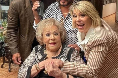 Hijos De Silvia Pinal Celebran Los 90 Años De La Diva Del Cine E