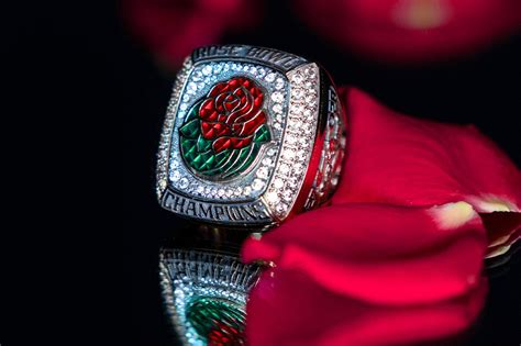 Oregon Football Rose Bowl and Pac-12 Championship Rings — UNISWAG