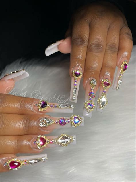 Pin By Its Zakhia On Nails Glow Nails Acrylic Nails Coffin Pink