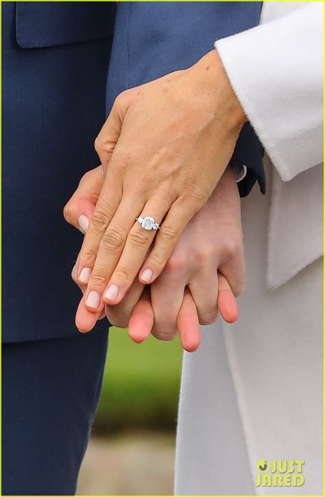 Meghan Markle's Engagement Ring Features Princess Diana's Diamonds ...