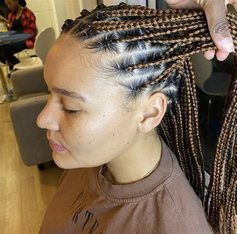 Top Knotless Box Braids Afro Hairdressers In London Near Me Frohub