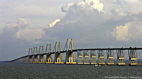 Regulación todos los días feo puente sobre el lago de maracaibo ...