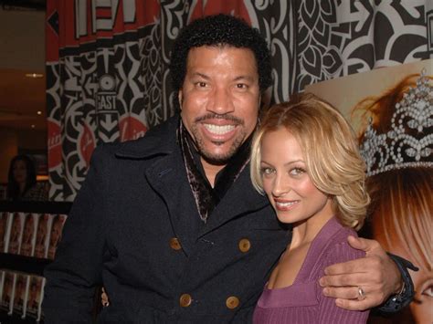 Lionel Richie Reflects On Adopting Daughter Nicole ‘she Was Actually A Godsend’ The Independent