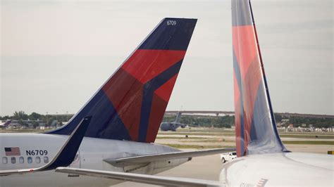 Turbulence During Delta Flight Bound For Atlanta Sends 11 To Hospital