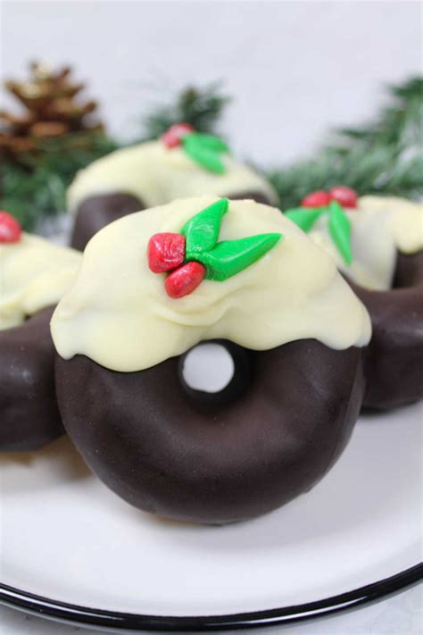 25 Festive Christmas Bake Sale Items That Sell Well