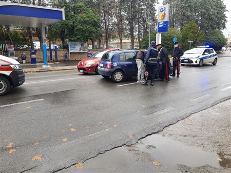 Terni Incidente In Viale Tito Oro Nobili Ferita Una Donna Terni In Rete