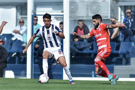 Video: la Reserva de River la pasó mal ante Talleres y sufrió una