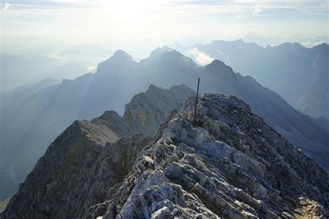 Jubiläumsgrat Hochtour über Höllentalangerhütte Zugspitze Alpspitze