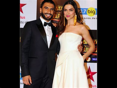 Ranveer Singh Hot Steamy Scenes With Vaani Kapoor In Befikre Ranveer Singh Vaani Kapoor Hot