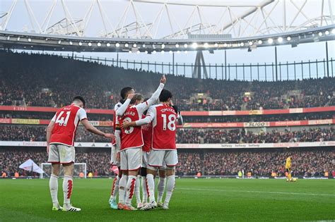 Arsenal Resuelve En Los Primeros Minutos Resiste En El Final Ante Wolverhampton Y Refuerza El