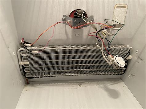 Can I Prevent Ice Build Up? : r/refrigeration