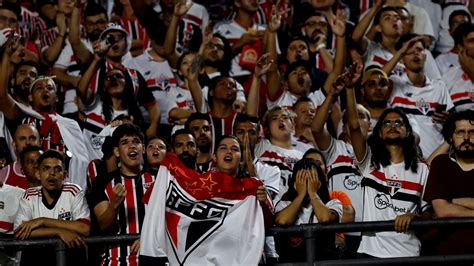 Torcedores Do SPFC Elegem O Melhor E O Pior Jogador Do Time