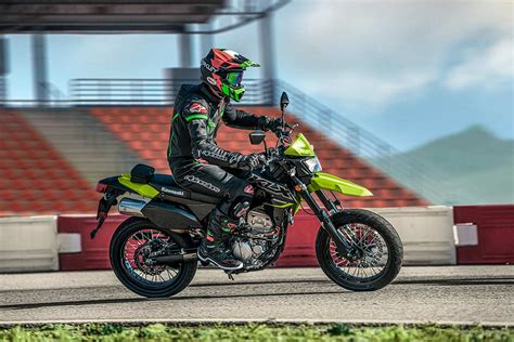 2023 Kawasaki Klx 300sm Specs Features Photos Motos For The Win