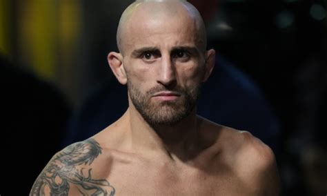 Volkanovski demonstra conformismo Jon Jones como nº 1 peso por peso