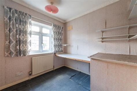 Joyce Green Lane Dartford Da1 3 Bedroom End Terrace House For Sale