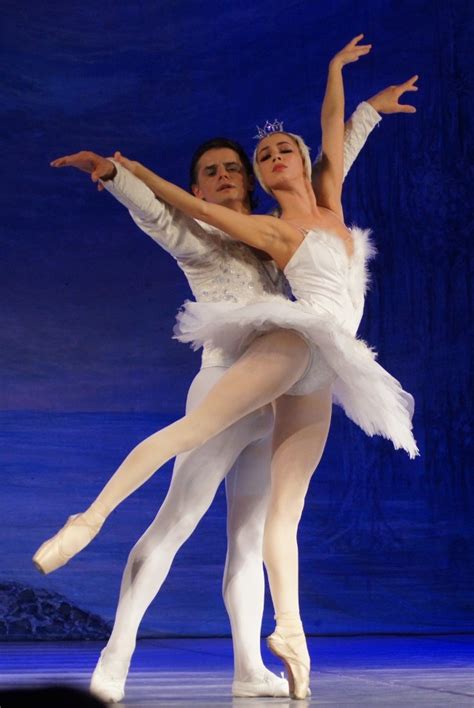 Jezioro Ab Dzie Grand Royal Ballet W Miejskim Domu Kultury W