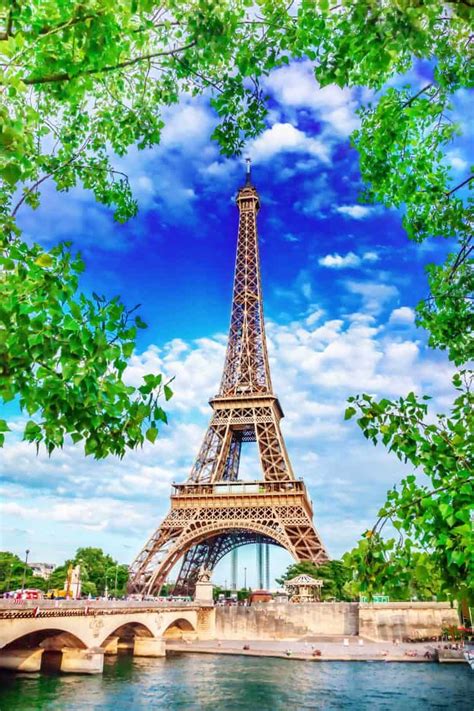 Pictures Of The Eiffel Tower In Paris That Will Blow Your Mind Away