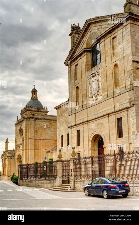 ciudad rodrigo castle  res stock photography  images alamy
