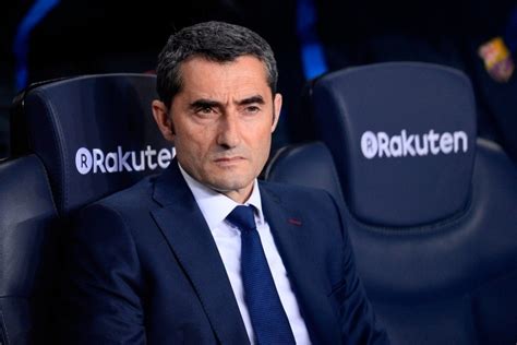 Barcelona extends coach Valverde's contract until 2020 | Daily Sabah