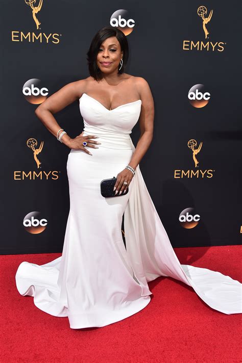 Niecy Nash Attends 2016 Emmy Awards| [site:name] | Essence