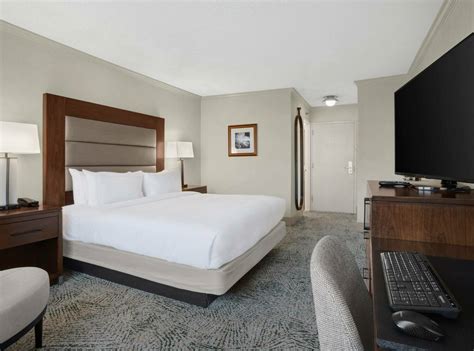 Hilton Arlington National Landing, Arlington, VA Jobs | Hospitality Online