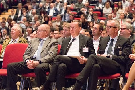 Wirtschaftszeit Exzellenz Innovation und Full House beim Südtiroler