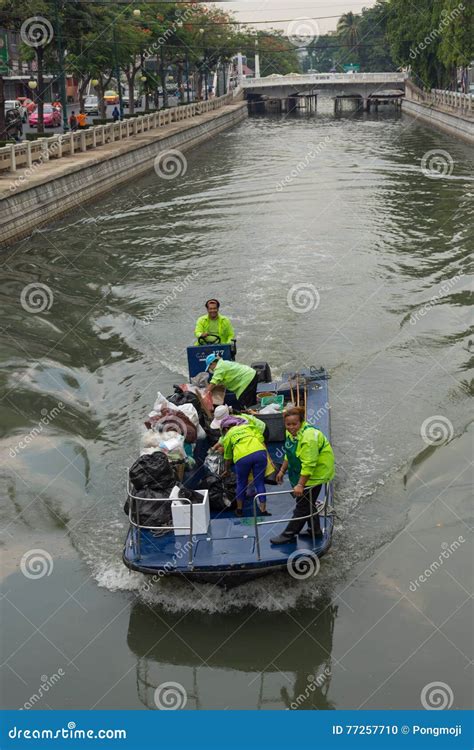 Garbage Collection Boat In Khlong Phadung Krungkasem Canal Editorial