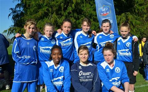 Spézet Le foot se conjugue au féminin Le Télégramme