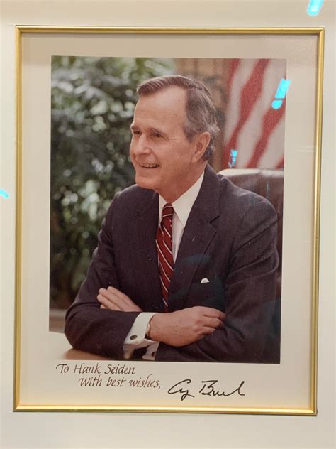 At Auction Signed George H W Bush White House Photograph