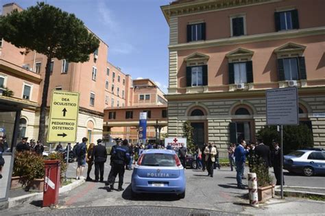 Spari A Palazzo Chigi All Umberto I Alemanno E Marino Dal Carabiniere