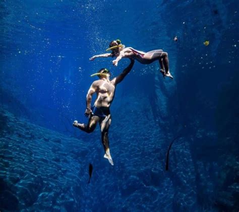 Bonito Ms Mergulho E Flutua O Na Lagoa Misteriosa Est O Abertos