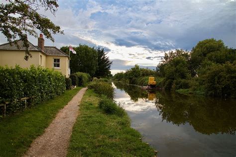 √ Chichester Canal Map