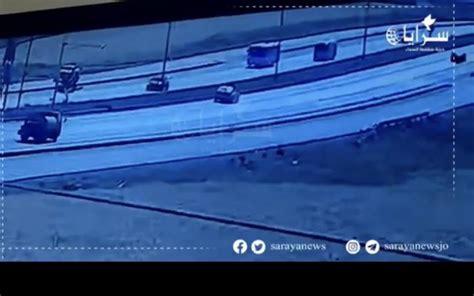 شاهد لحظة وقوع حادث انفجار صهريج محروقات واحتراق مركبات على شارع البترا