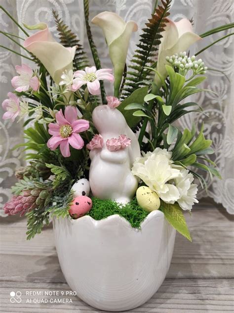 Pin By Aline Morais On Pascoa In Diy Easter Decorations Flower