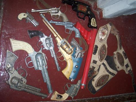 Cap gun collection | Collectors Weekly