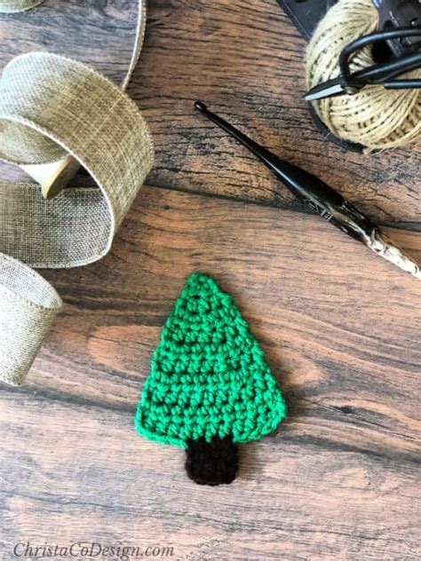 Free Flat Christmas Tree Crochet Pattern ChristaCoDesign