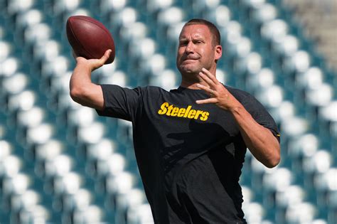 Ben Roethlisberger Leaves Steelers Practice Early Following Apparent Injury